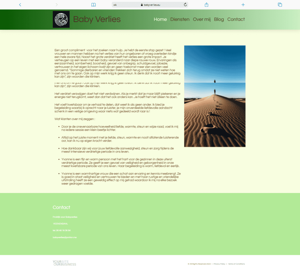 Voor screenshot Babyverlies website Website Baby Verlies met woestijnlandschap en eenzame figuur